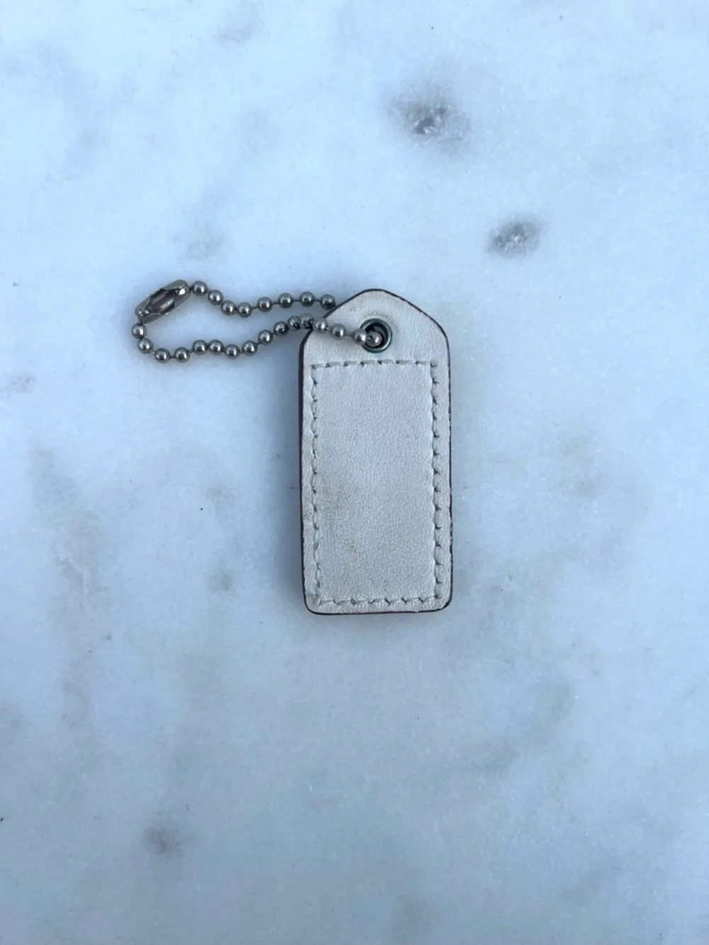 COACH Vintage Leather Hang Tag, Off White
